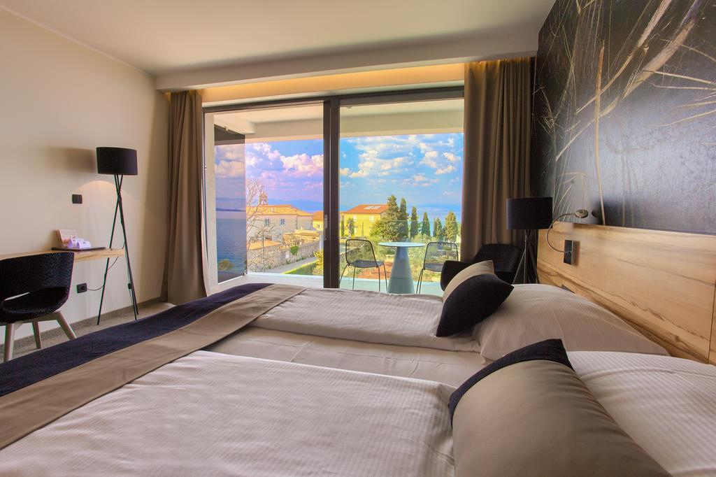 Hotel Villa Margaret Malinska Esterno foto