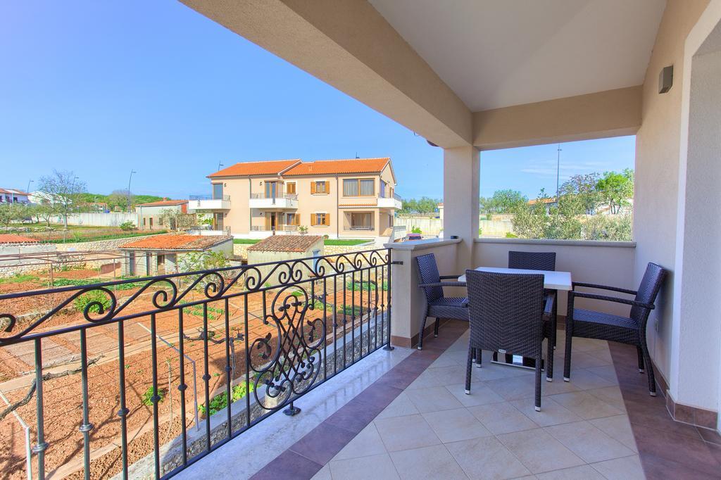 Hotel Villa Margaret Malinska Esterno foto