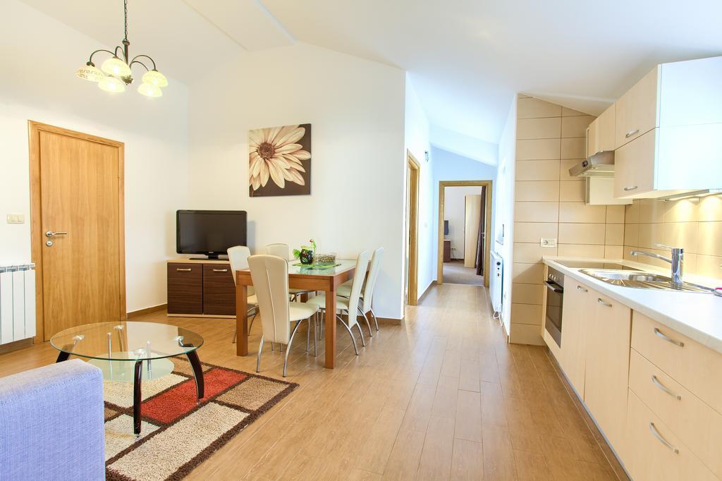Hotel Villa Margaret Malinska Esterno foto
