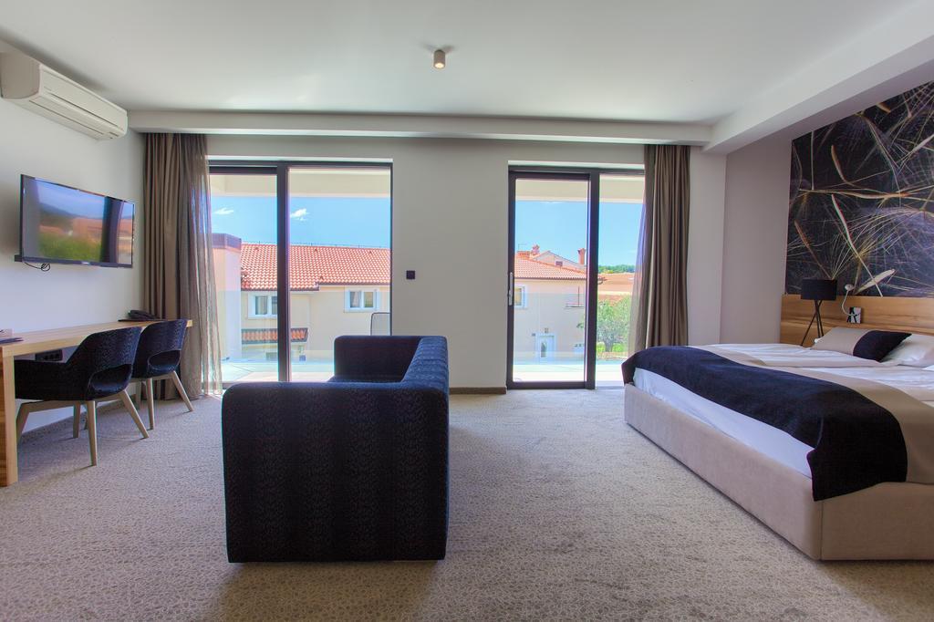 Hotel Villa Margaret Malinska Esterno foto